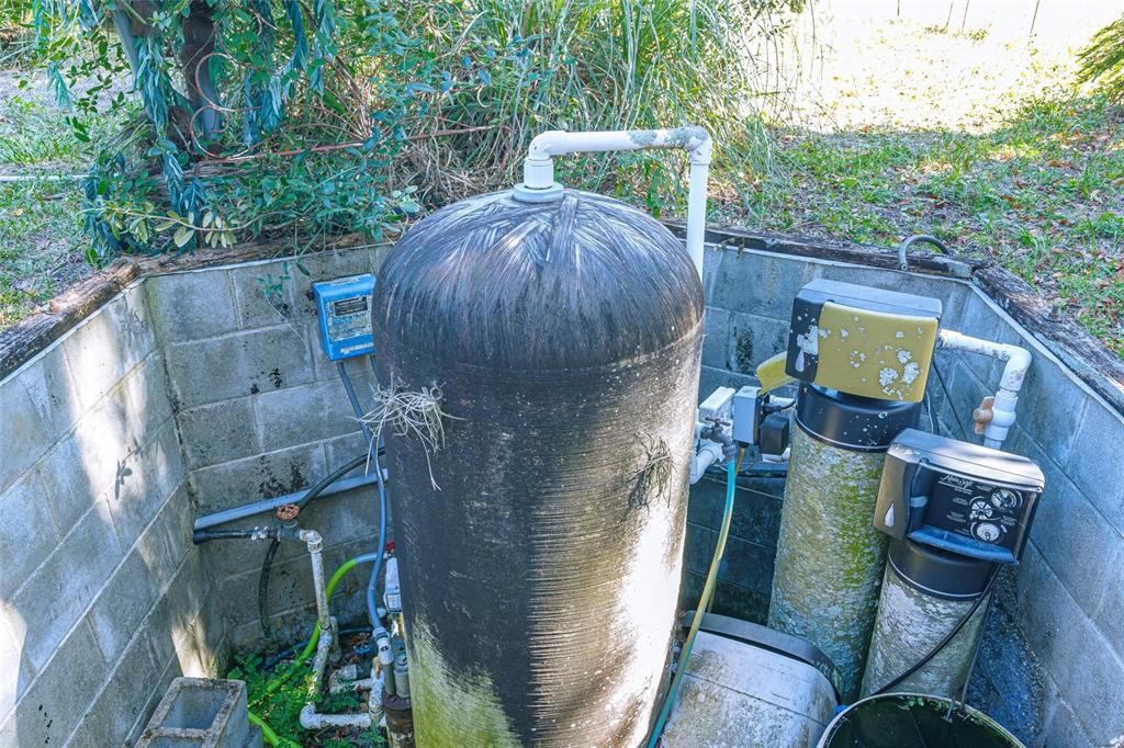 For Sale: $97,000 (3 beds, 2 baths, 1499 Square Feet)