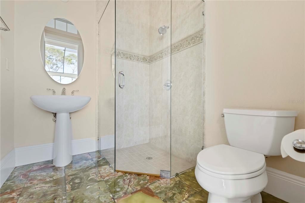 For Sale: $3,495,000 (4 beds, 5 baths, 5696 Square Feet)