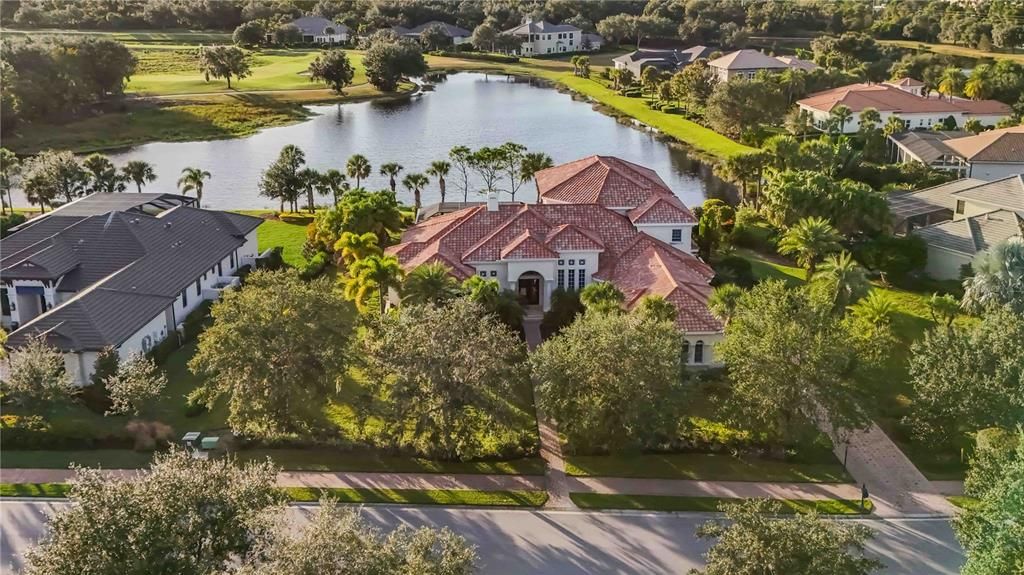 For Sale: $3,495,000 (4 beds, 5 baths, 5696 Square Feet)