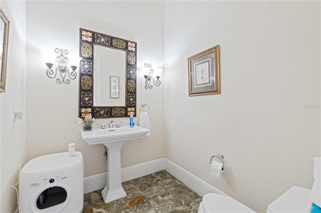 En Venta: $3,495,000 (4 camas, 5 baños, 5696 Pies cuadrados)