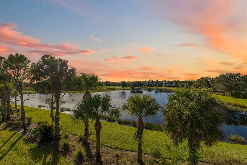 For Sale: $3,495,000 (4 beds, 5 baths, 5696 Square Feet)