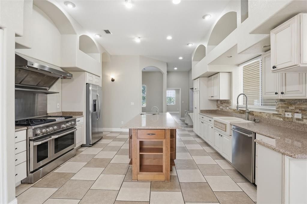 For Sale: $824,900 (5 beds, 4 baths, 4203 Square Feet)