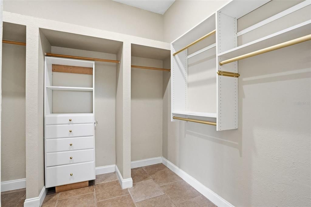 For Sale: $824,900 (5 beds, 4 baths, 4203 Square Feet)