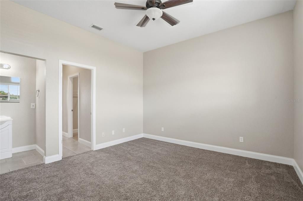 For Sale: $824,900 (5 beds, 4 baths, 4203 Square Feet)