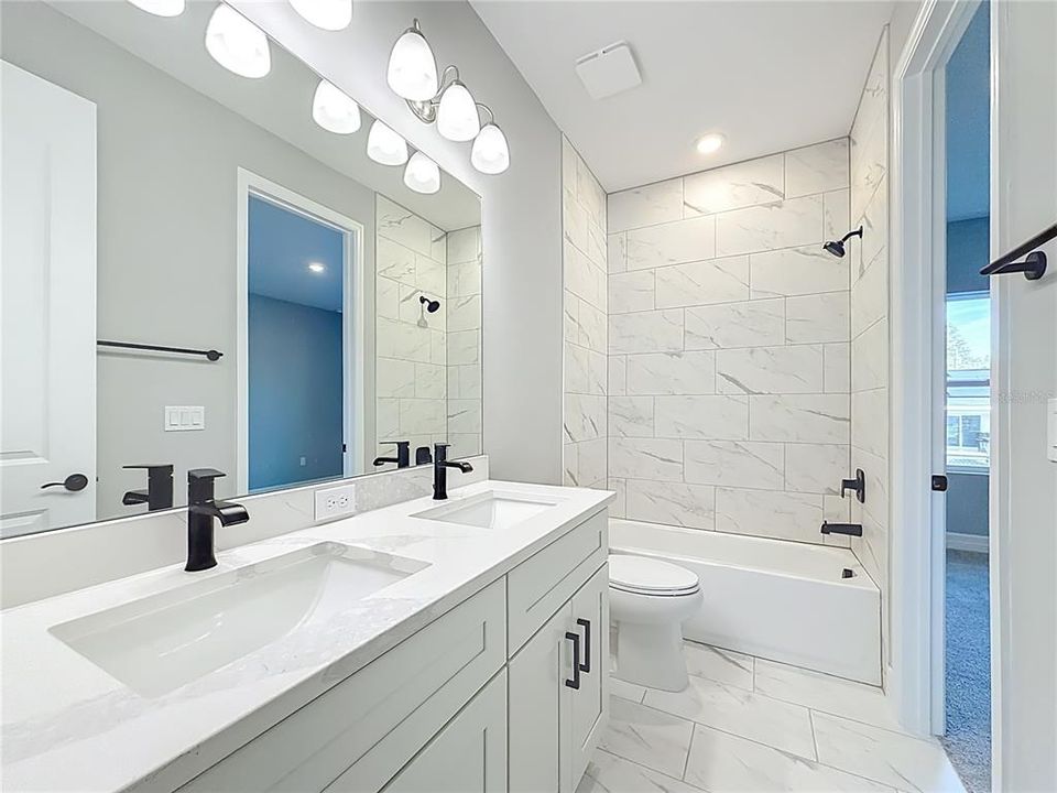 For Sale: $499,999 (4 beds, 3 baths, 2478 Square Feet)