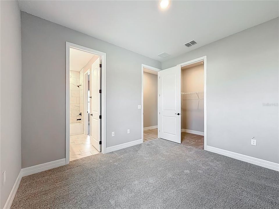 For Sale: $499,999 (4 beds, 3 baths, 2478 Square Feet)