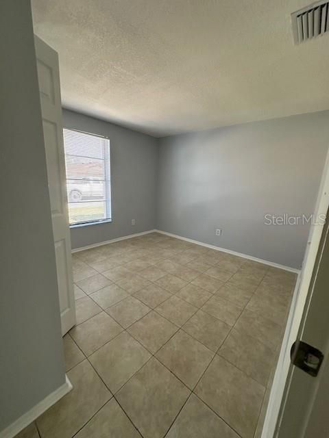 出租: $2,200 (3 贝兹, 2 浴室, 1075 平方英尺)