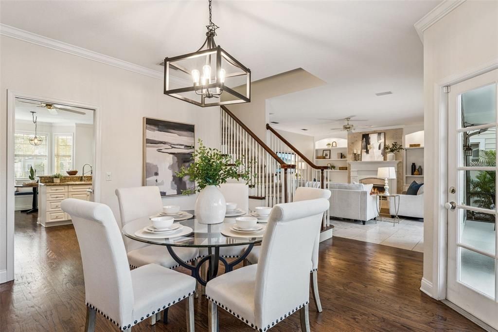 合同活跃: $775,000 (3 贝兹, 2 浴室, 2313 平方英尺)