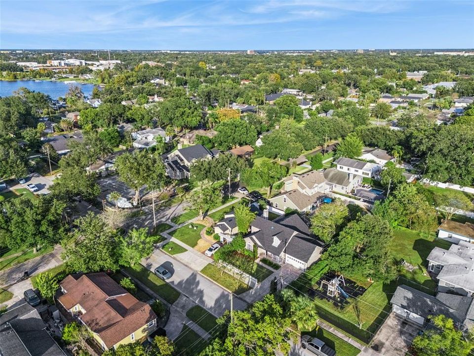 合同活跃: $775,000 (3 贝兹, 2 浴室, 2313 平方英尺)