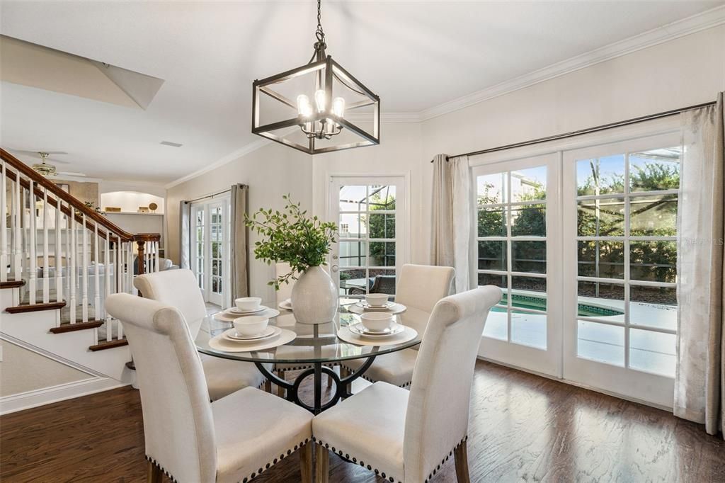 合同活跃: $775,000 (3 贝兹, 2 浴室, 2313 平方英尺)