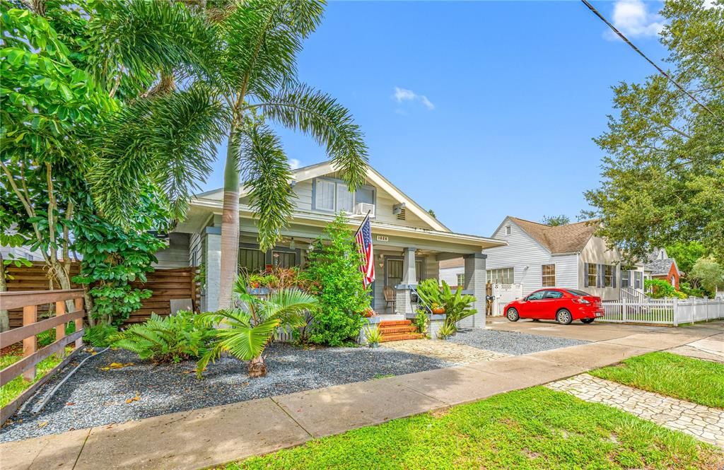 На продажу: $1,100,000 (7 спален, 0 ванн, 3018 Квадратных фут)