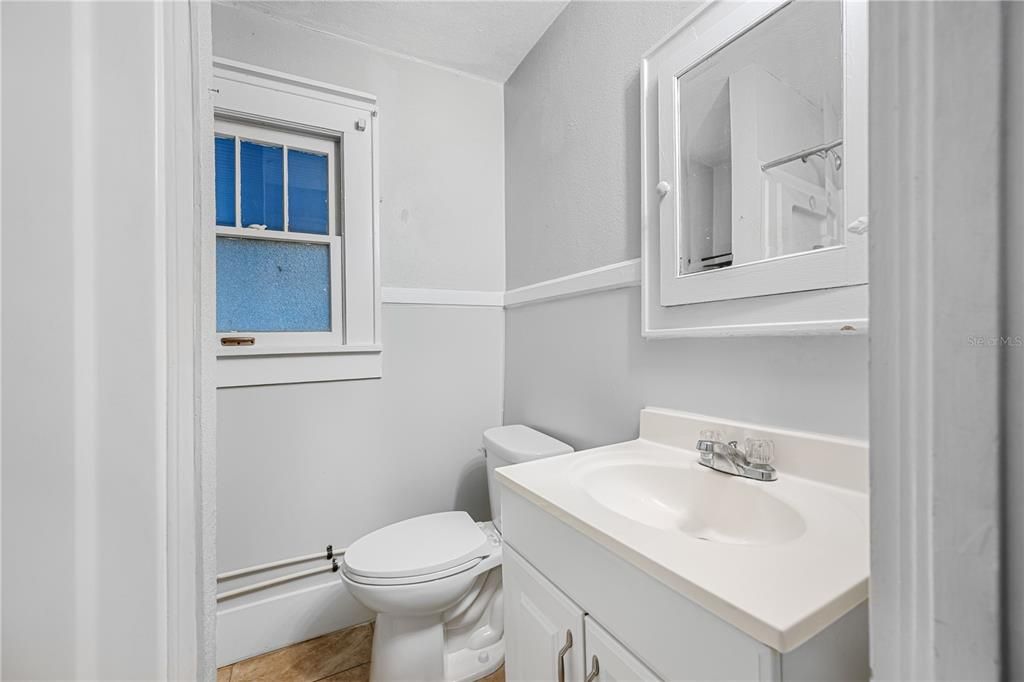 На продажу: $1,100,000 (7 спален, 0 ванн, 3018 Квадратных фут)