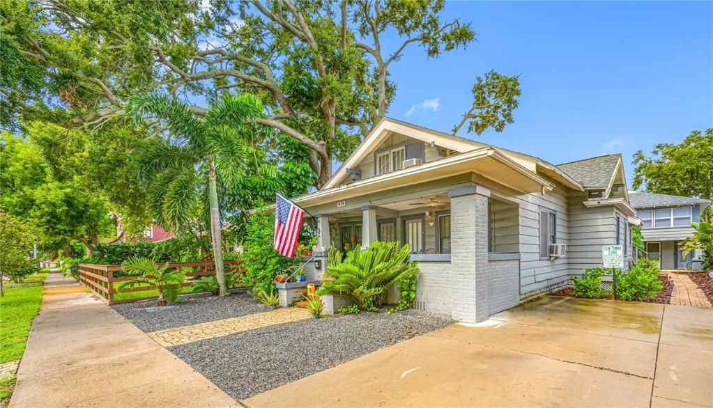 На продажу: $1,100,000 (7 спален, 0 ванн, 3018 Квадратных фут)