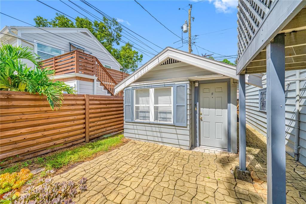 На продажу: $1,100,000 (7 спален, 0 ванн, 3018 Квадратных фут)