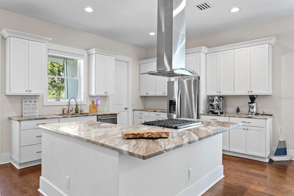 For Sale: $1,250,000 (3 beds, 2 baths, 2759 Square Feet)