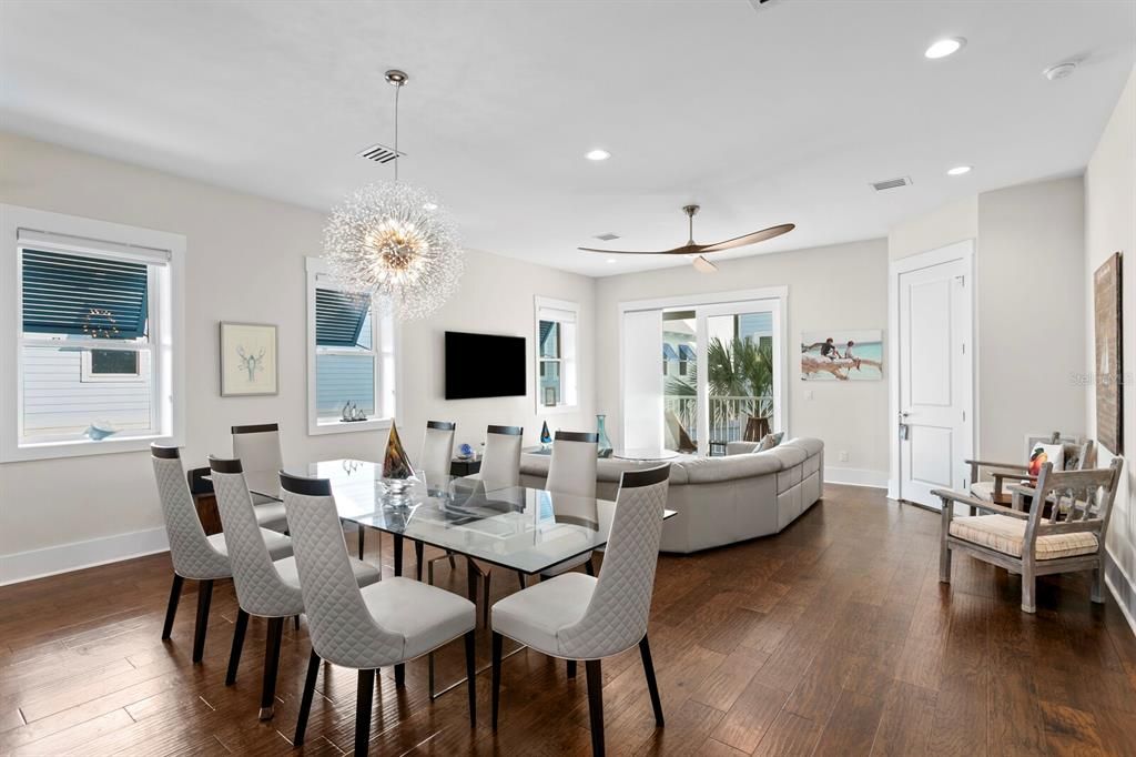 For Sale: $1,250,000 (3 beds, 2 baths, 2759 Square Feet)