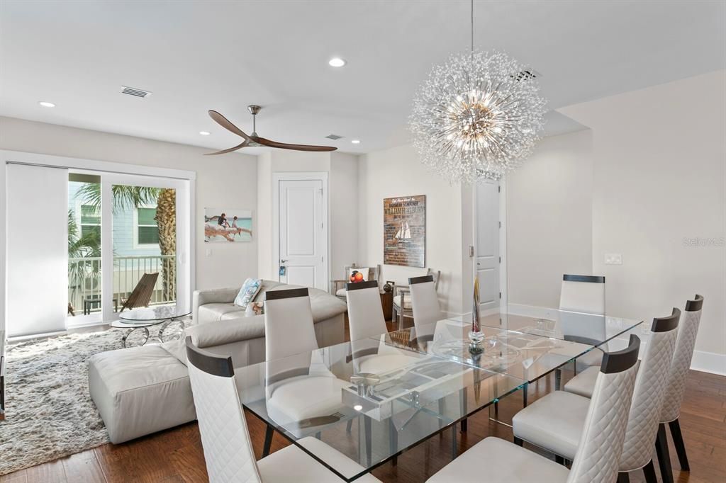 For Sale: $1,250,000 (3 beds, 2 baths, 2759 Square Feet)