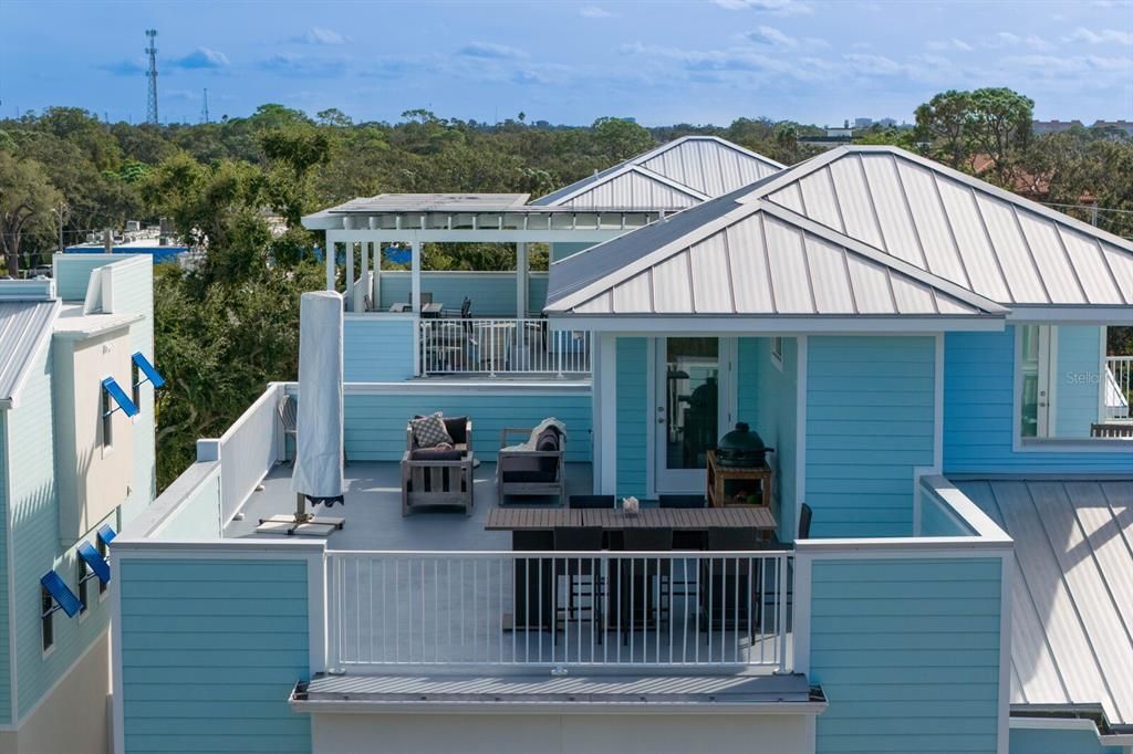 For Sale: $1,250,000 (3 beds, 2 baths, 2759 Square Feet)