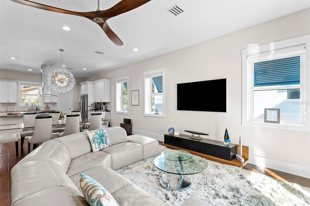 For Sale: $1,250,000 (3 beds, 2 baths, 2759 Square Feet)