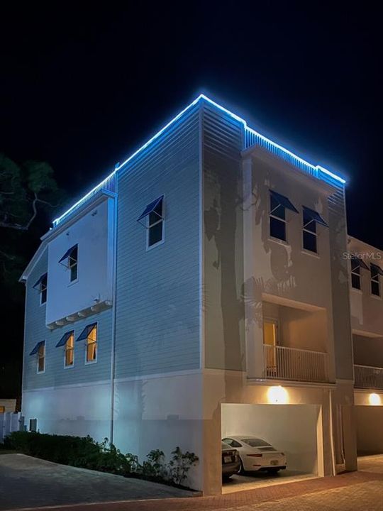 For Sale: $1,250,000 (3 beds, 2 baths, 2759 Square Feet)