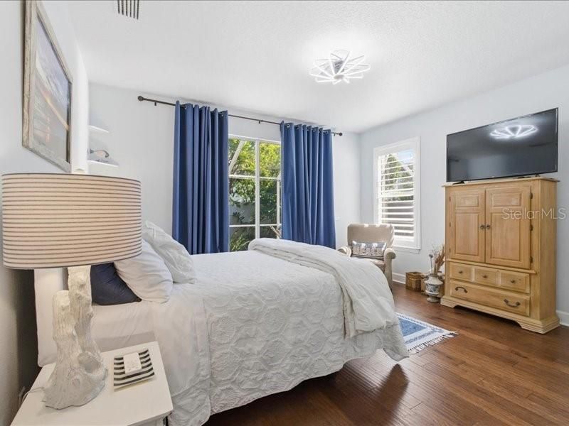 待售: $739,000 (3 贝兹, 2 浴室, 2633 平方英尺)