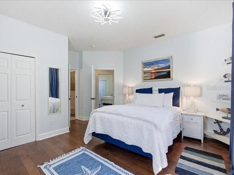 待售: $739,000 (3 贝兹, 2 浴室, 2633 平方英尺)