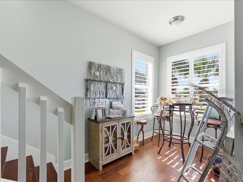 待售: $739,000 (3 贝兹, 2 浴室, 2633 平方英尺)