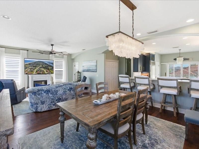 待售: $739,000 (3 贝兹, 2 浴室, 2633 平方英尺)