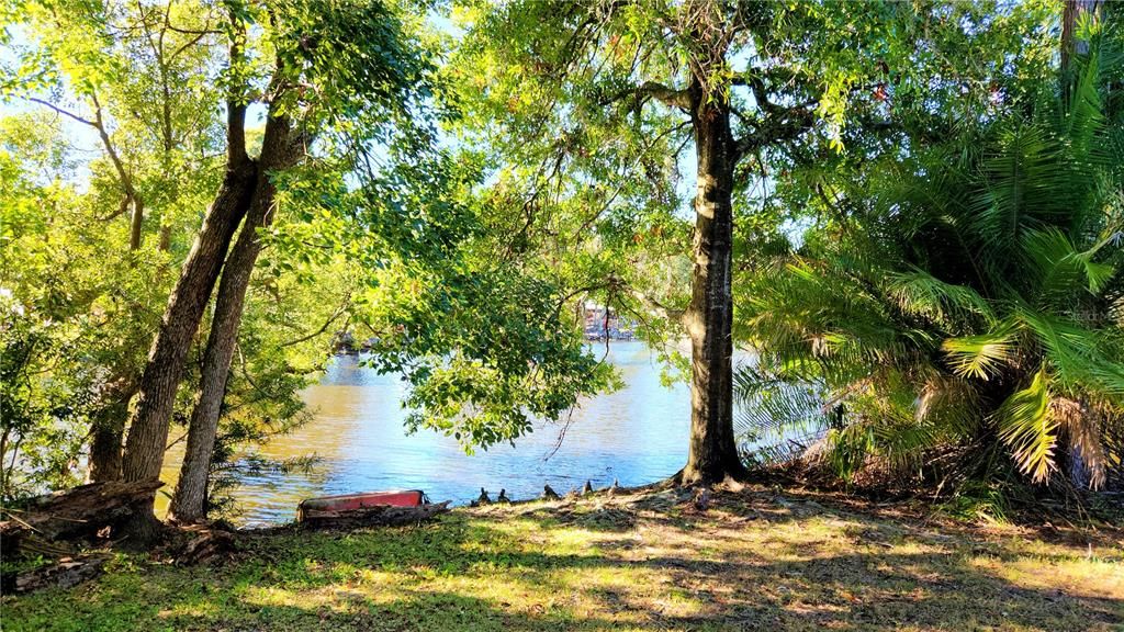 For Rent: $1,200 (1 beds, 1 baths, 360 Square Feet)