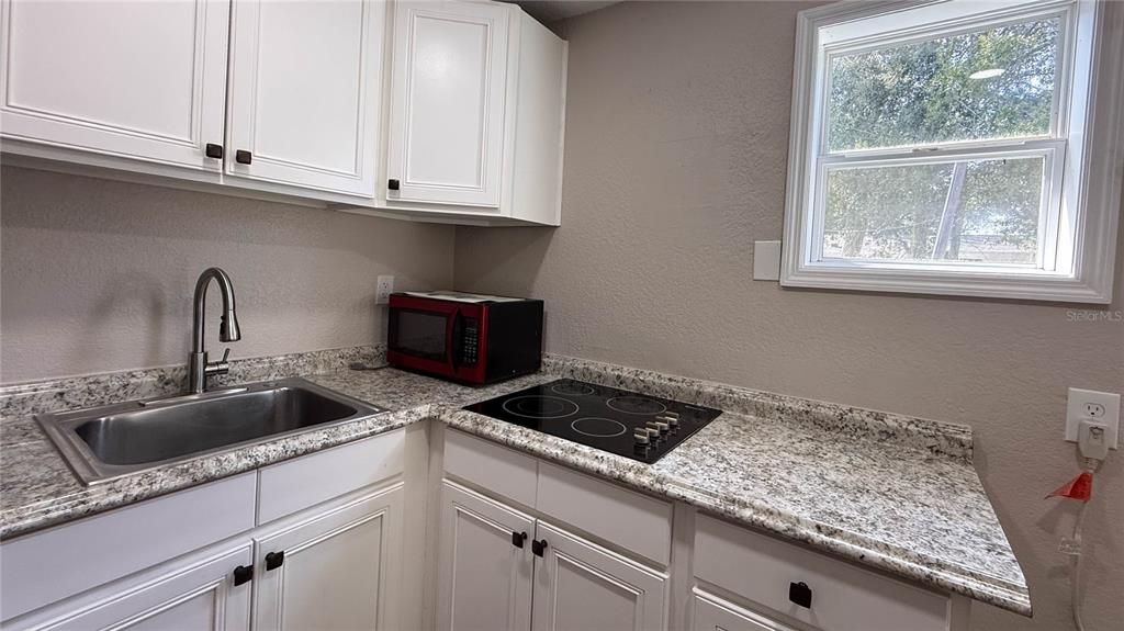 For Sale: $220,990 (2 beds, 2 baths, 970 Square Feet)