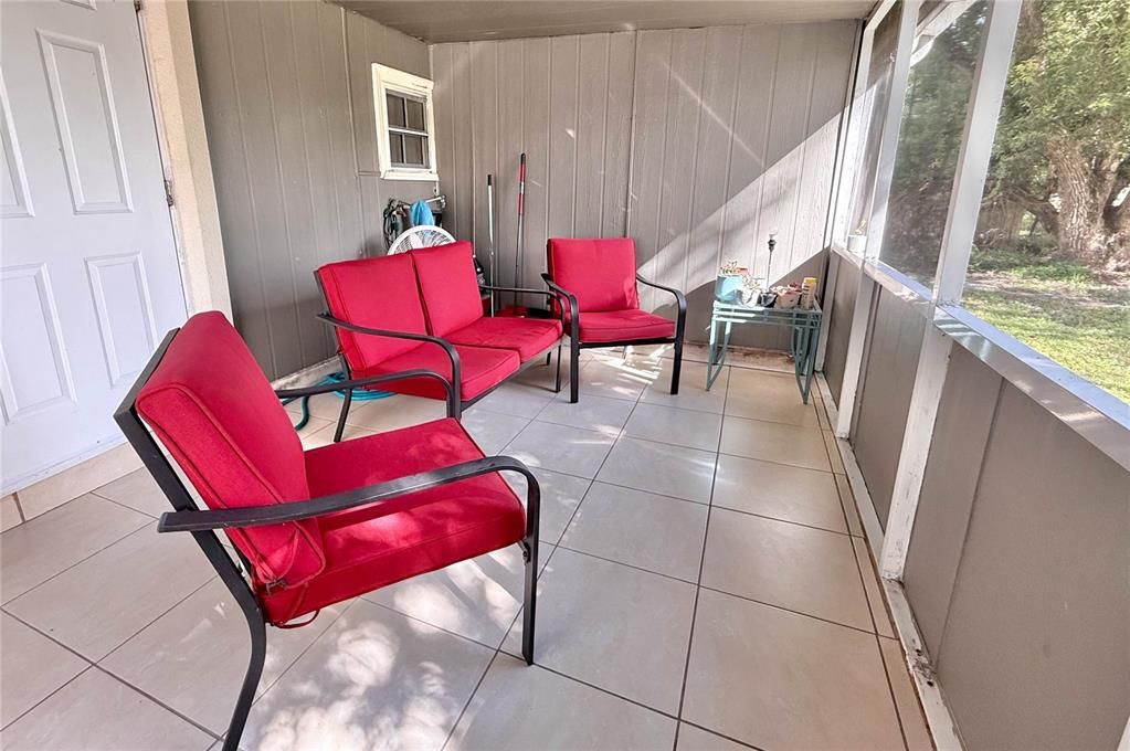 For Sale: $220,990 (2 beds, 2 baths, 970 Square Feet)