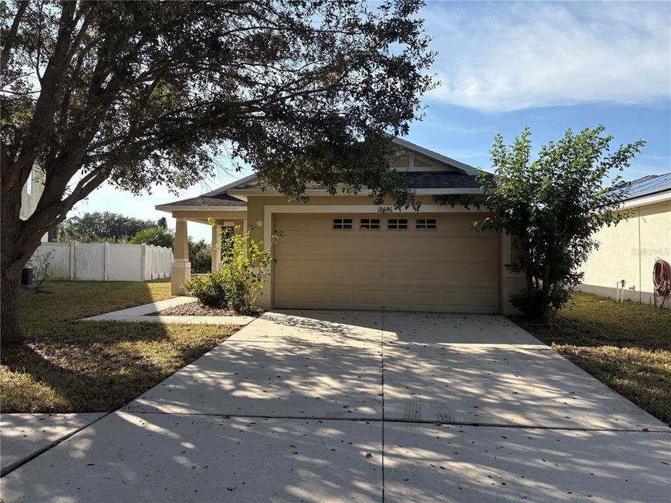 For Sale: $320,000 (3 beds, 2 baths, 1484 Square Feet)