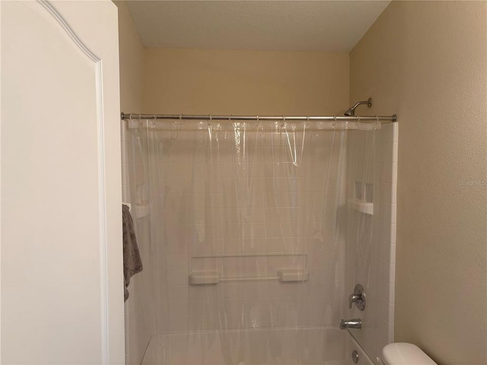 For Sale: $320,000 (3 beds, 2 baths, 1484 Square Feet)