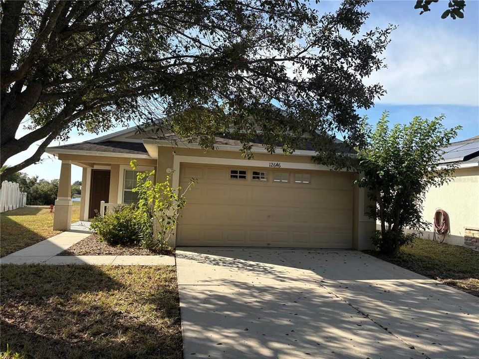 For Sale: $320,000 (3 beds, 2 baths, 1484 Square Feet)