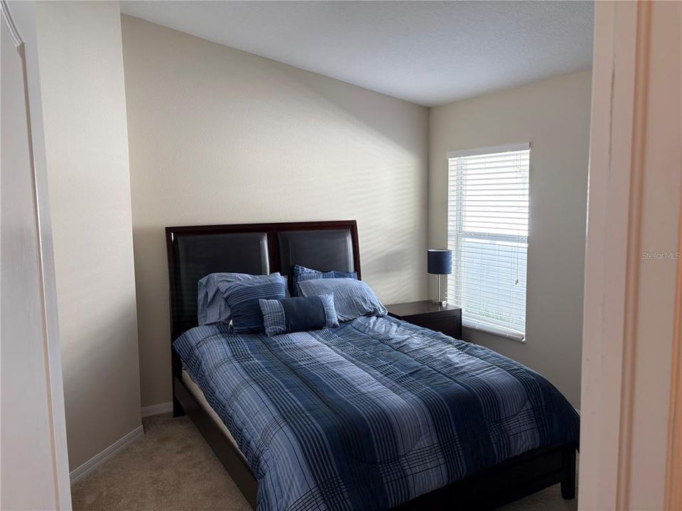 For Sale: $320,000 (3 beds, 2 baths, 1484 Square Feet)