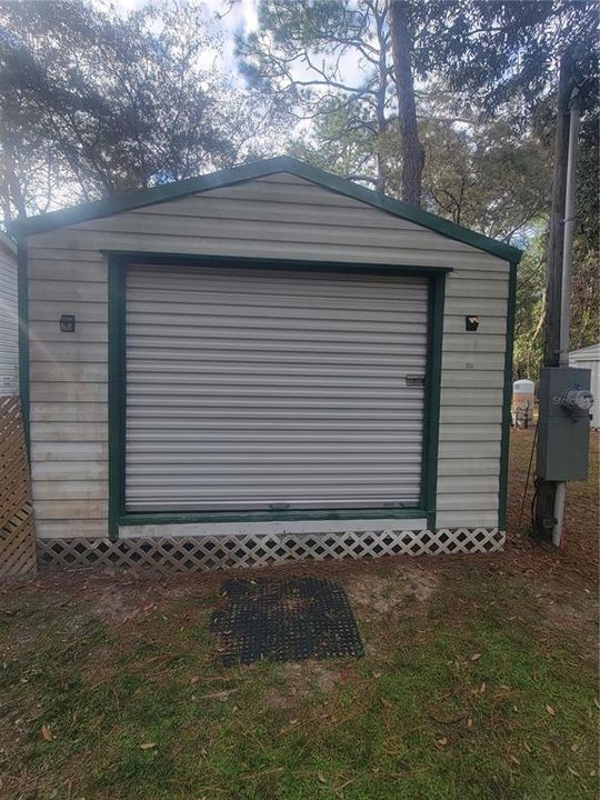 For Sale: $155,000 (3 beds, 2 baths, 1296 Square Feet)