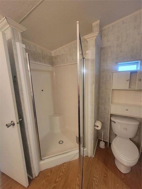 For Sale: $155,000 (3 beds, 2 baths, 1296 Square Feet)