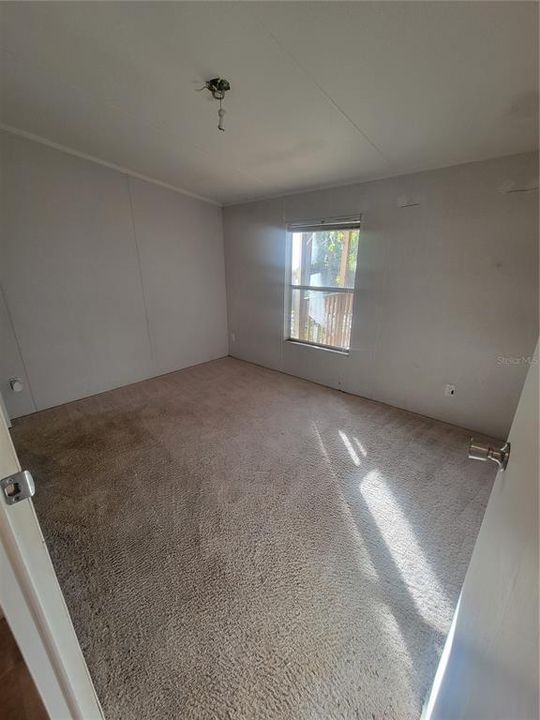 For Sale: $155,000 (3 beds, 2 baths, 1296 Square Feet)