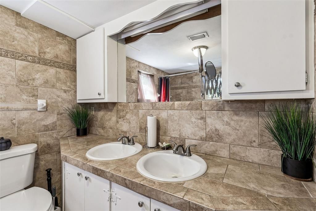 For Sale: $589,900 (3 beds, 2 baths, 3206 Square Feet)