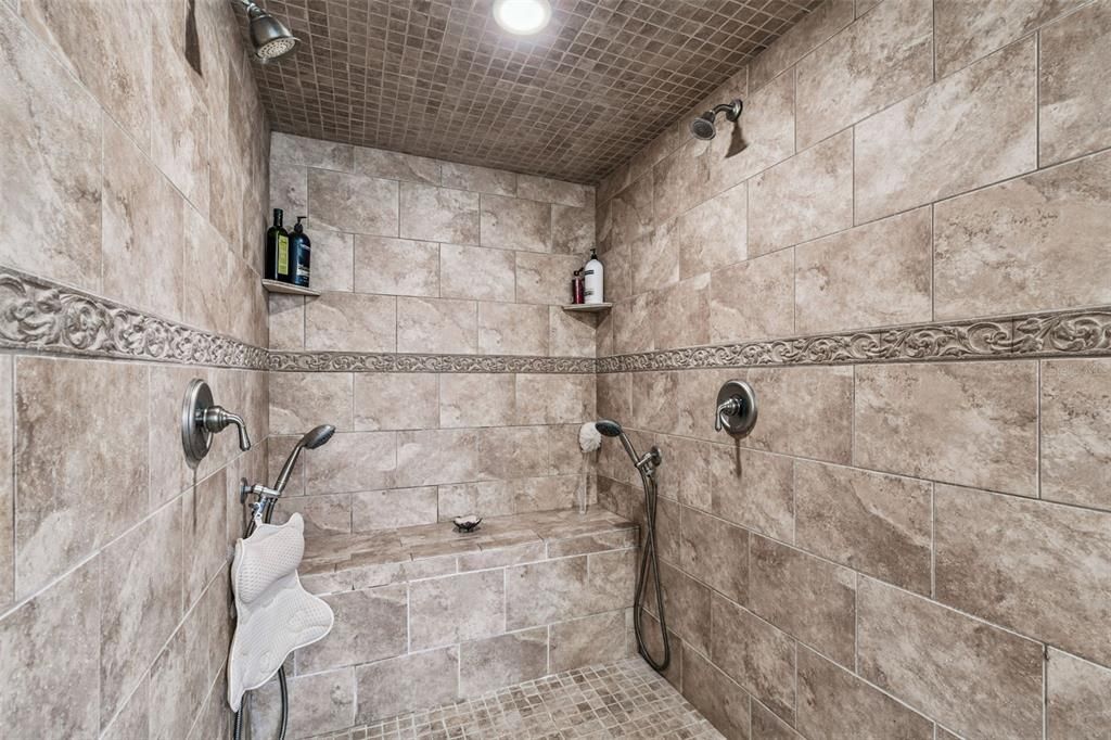 For Sale: $589,900 (3 beds, 2 baths, 3206 Square Feet)