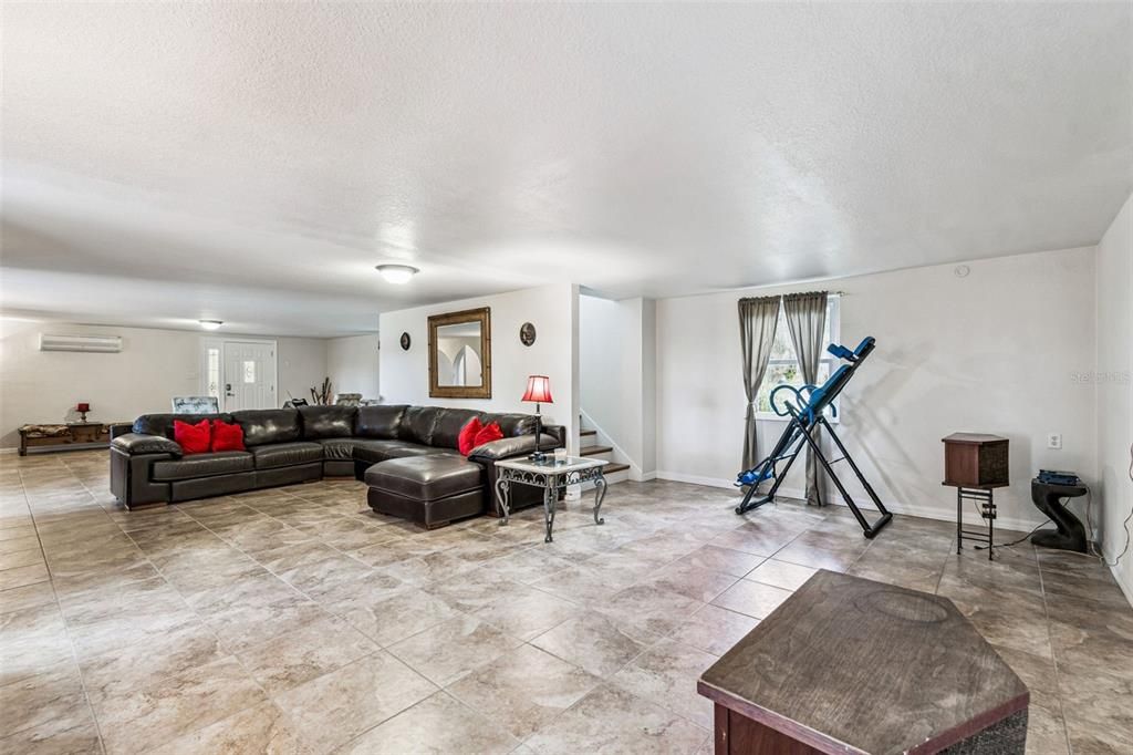 For Sale: $589,900 (3 beds, 2 baths, 3206 Square Feet)