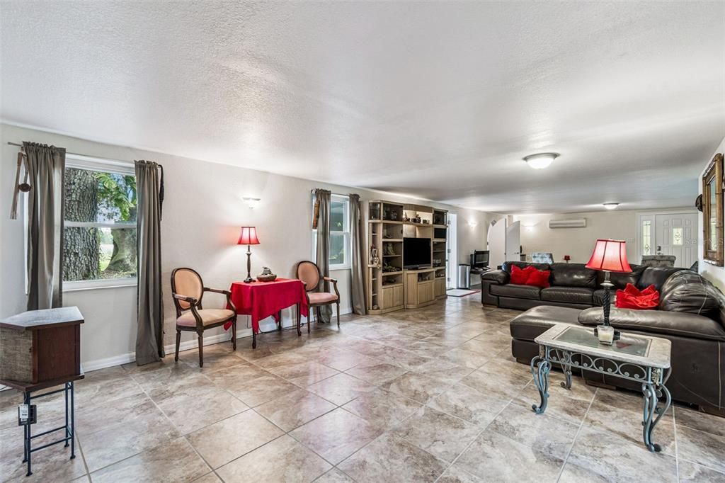 For Sale: $589,900 (3 beds, 2 baths, 3206 Square Feet)