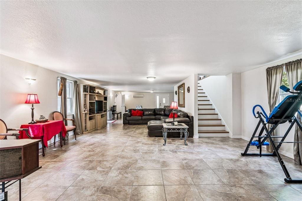 For Sale: $589,900 (3 beds, 2 baths, 3206 Square Feet)