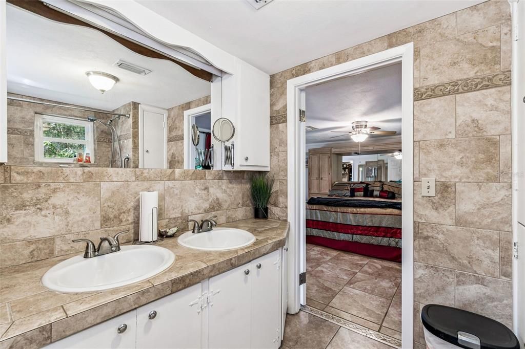 For Sale: $589,900 (3 beds, 2 baths, 3206 Square Feet)