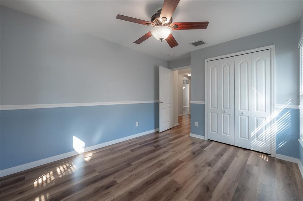 Activo con contrato: $2,195 (3 camas, 2 baños, 1888 Pies cuadrados)