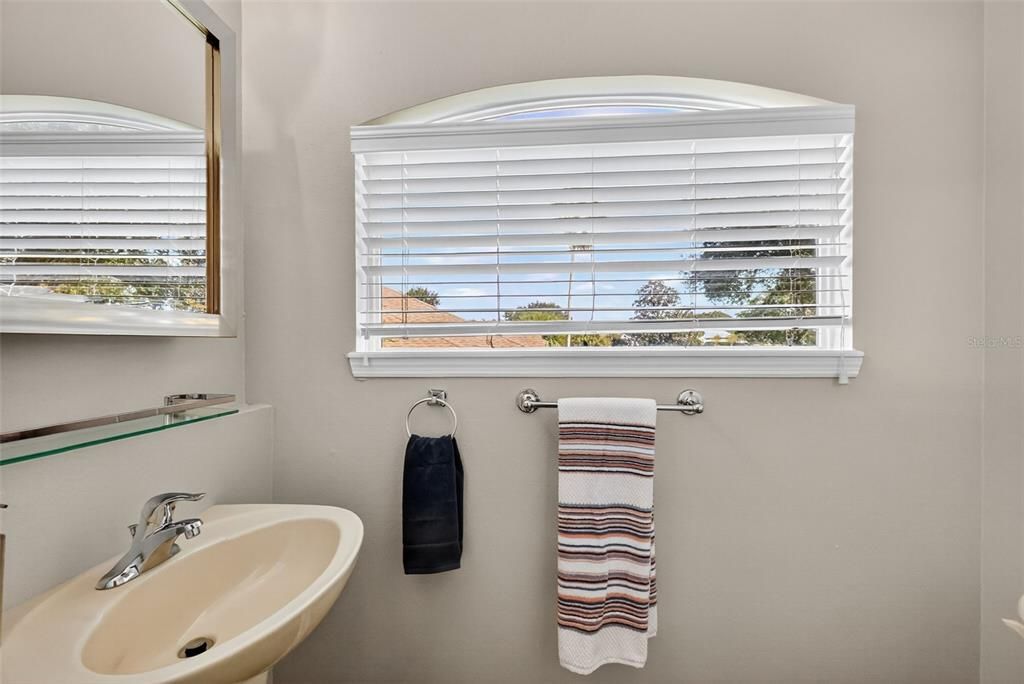 待售: $680,000 (4 贝兹, 2 浴室, 3086 平方英尺)