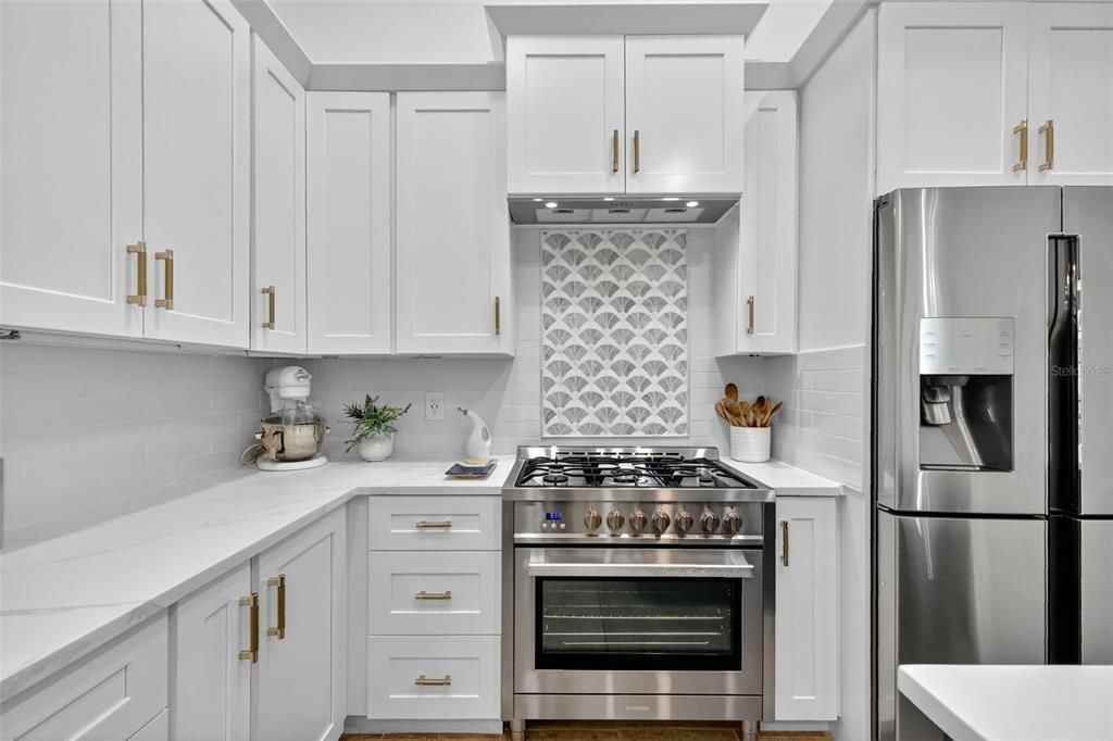 待售: $680,000 (4 贝兹, 2 浴室, 3086 平方英尺)