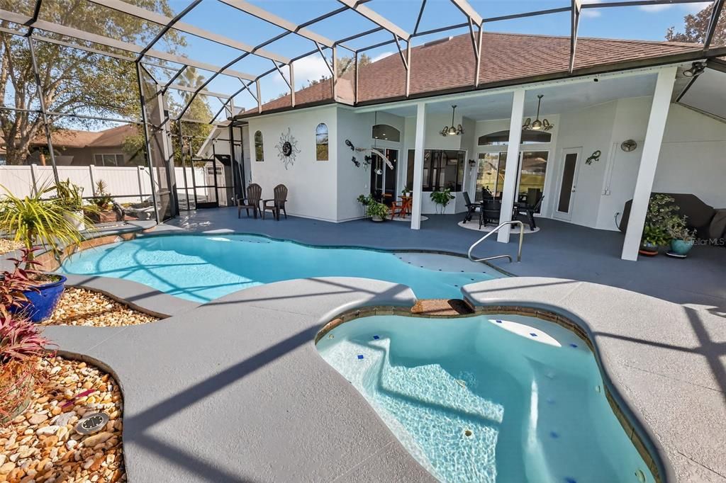 待售: $680,000 (4 贝兹, 2 浴室, 3086 平方英尺)