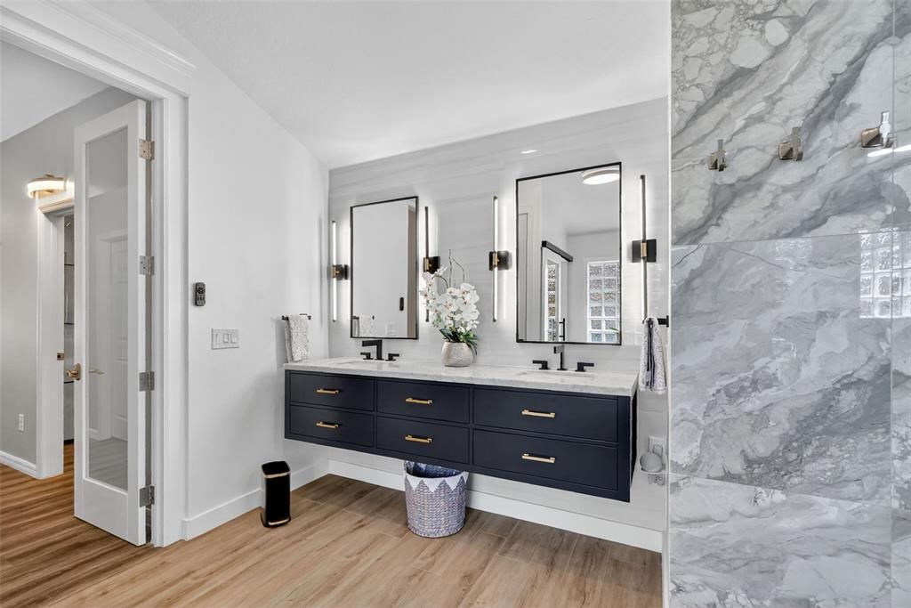 待售: $680,000 (4 贝兹, 2 浴室, 3086 平方英尺)