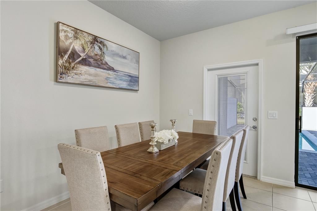 Под контрактом: $399,000 (5 спален, 4 ванн, 2263 Квадратных фут)